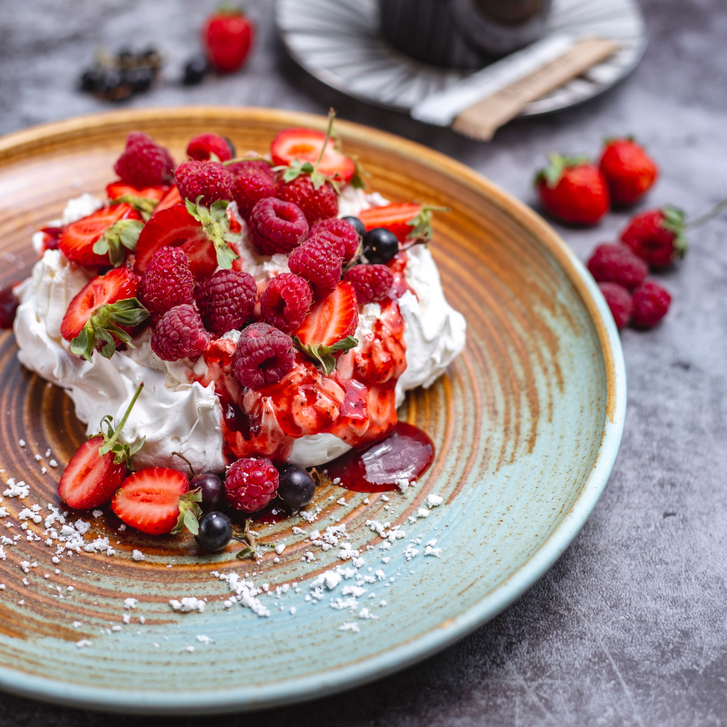 Read more about the article Meringue with Gin Soaked Berries