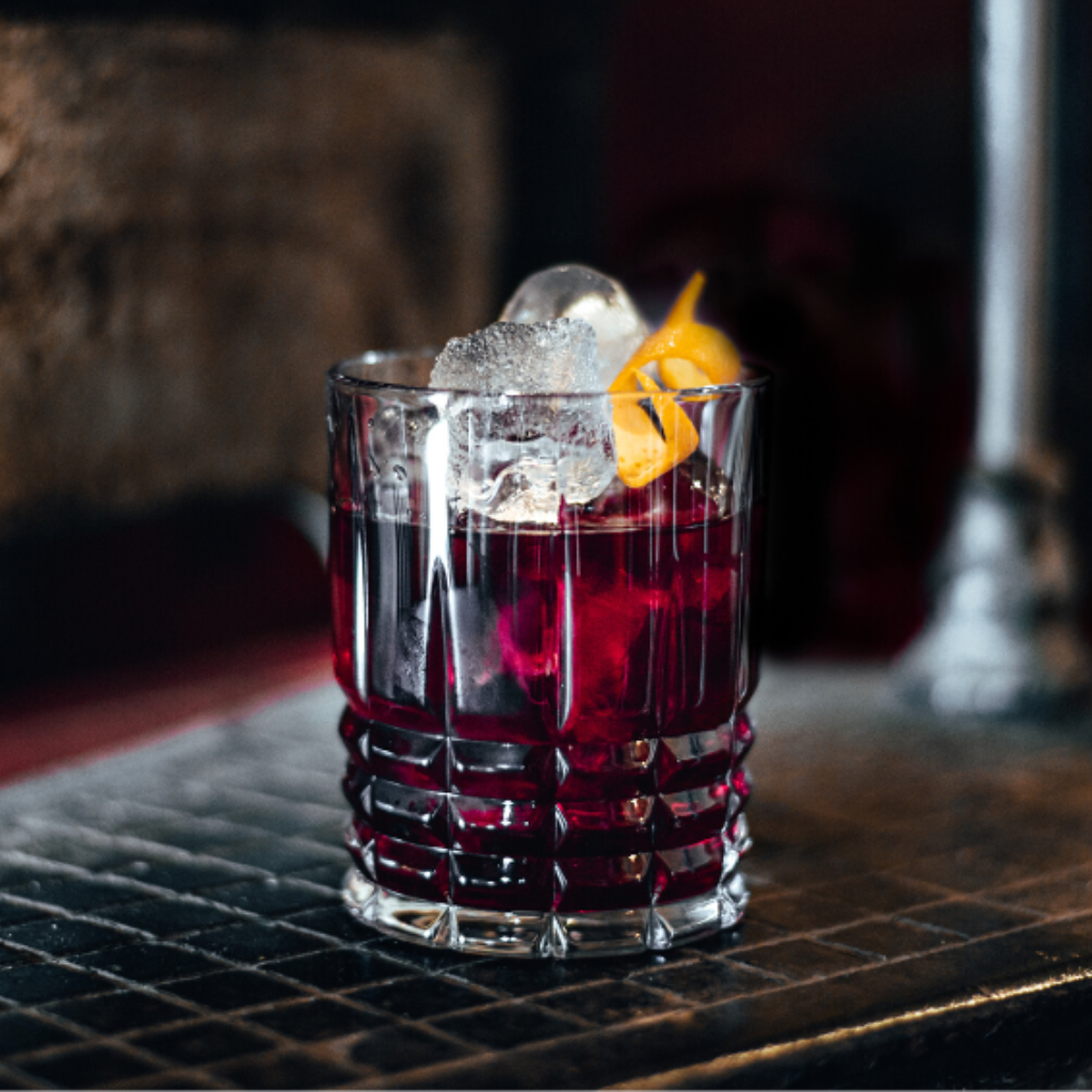 Read more about the article Shiraz Gin Negroni