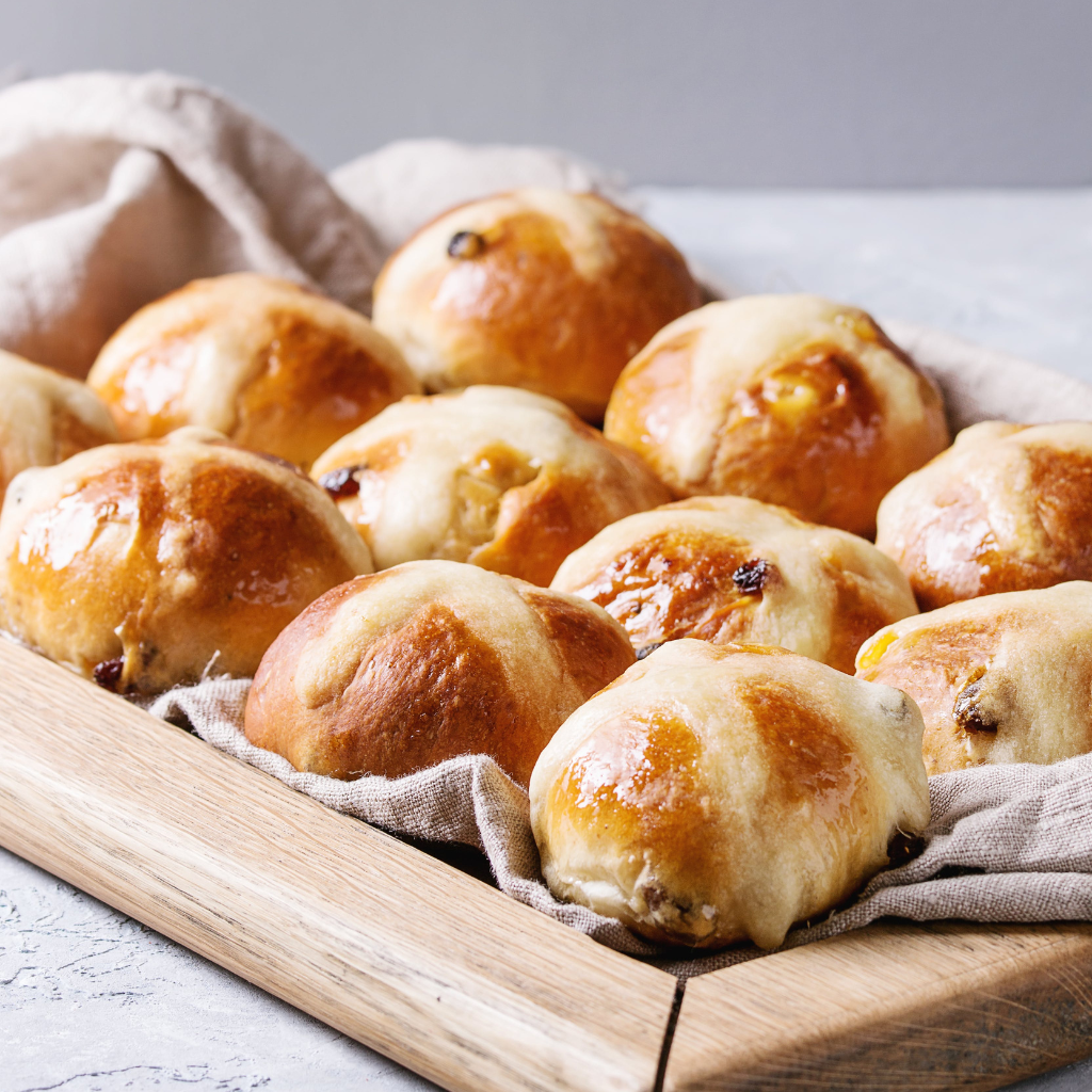 Read more about the article Gin Hot Cross Buns