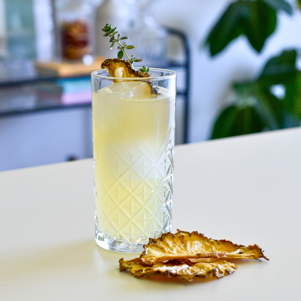 Read more about the article Pineapple Gin-ger Fizz
